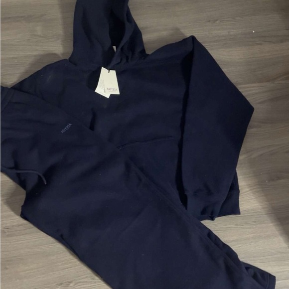 Aritzia Pants - Aritzia Navy Track Pants & Hoodie Set